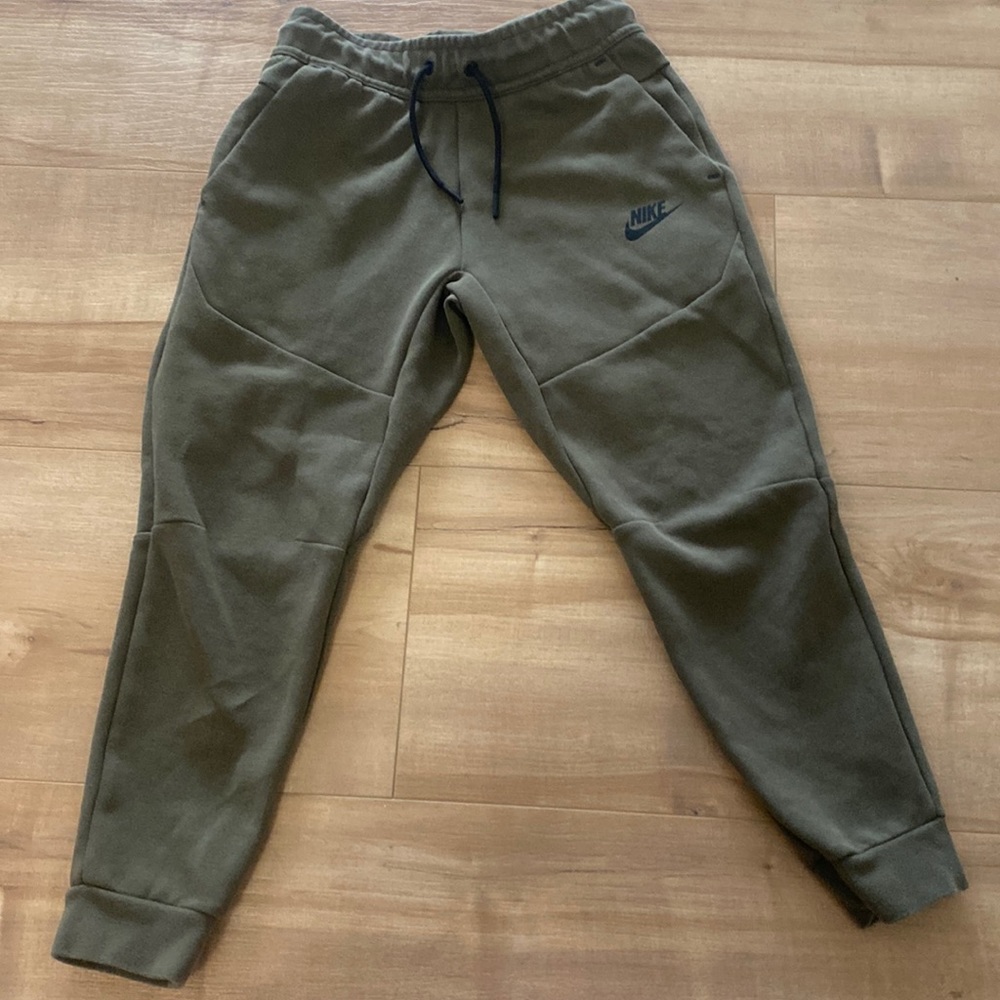 Nike tech sweatpants!